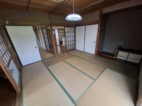 和室８畳（エアコンあり）